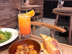 -Common Table · Brunch & Coffee