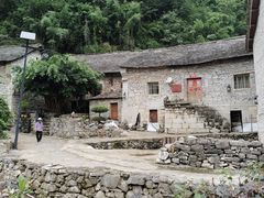 -高荡千年布依古寨旅游景区