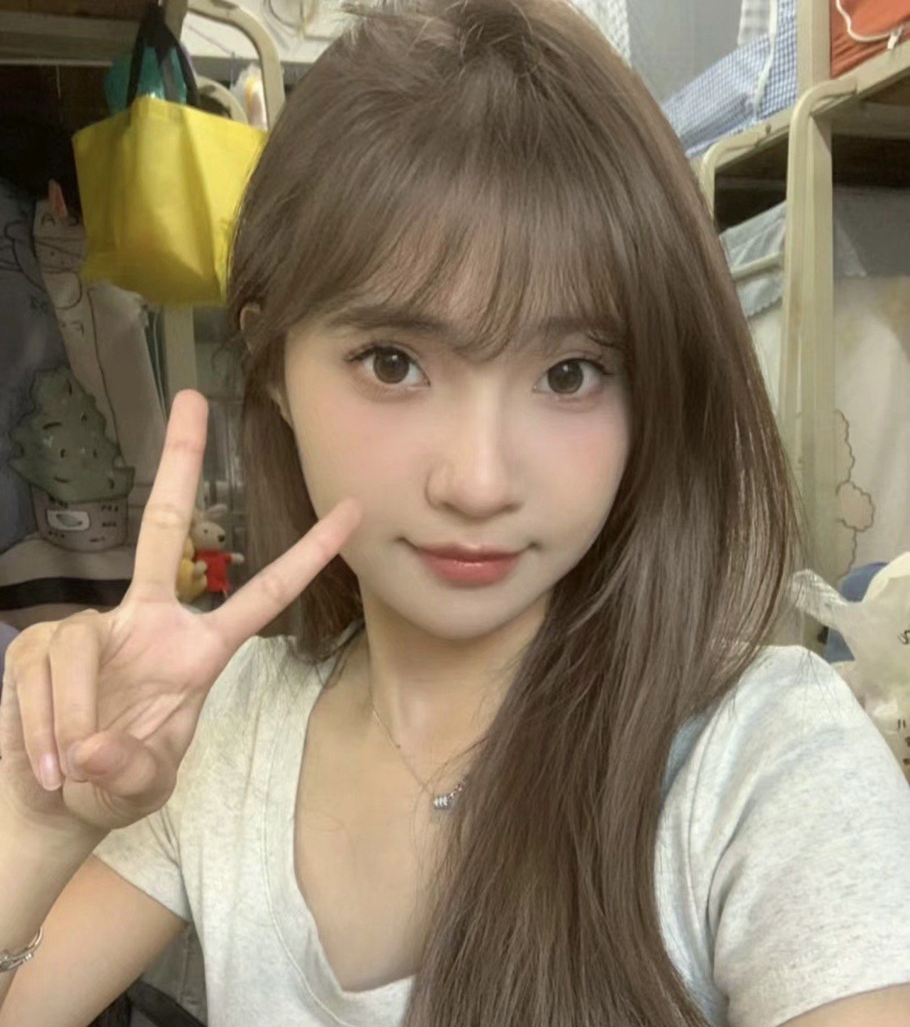 柔和灰棕色发型心得