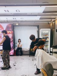 点击看大图 -藤野造型烫发染发