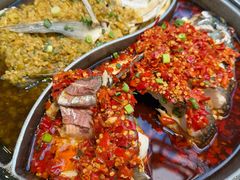 -阿瓦山寨·湘菜现炒·剁椒鱼头王(咸阳总店)