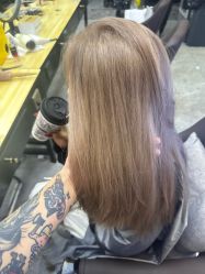 -藤野造型烫发染发