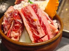 -山川小町·极番烧肉(新地假日广场店)