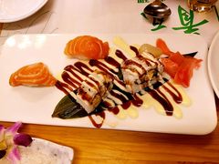 -青瓦餐厅·生鱼片·韩园烤肉(西塔店)