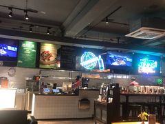 -JINNS锦时 steak&pizza(浸信会礼拜堂旧址店)