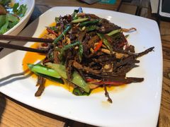 烟笋炒肉丝-俏湘私房菜(国贸店)