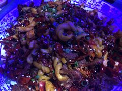 -临界音乐酒馆·小龙虾·江湖菜(华熙LIVE·鱼洞店)