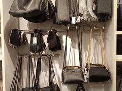 -H&M(鹏欣水游城店)