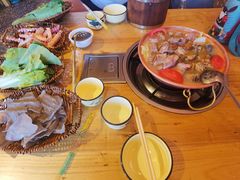 -阿婆情腊排骨火锅(金虹路店)