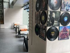 -上海古井假日酒店 · 井廊吧