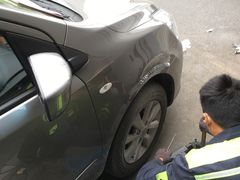 -蜂鸟快修喷漆钣喷汽修旗舰工厂(军工路店)