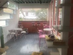 -喵屿·大理花园猫咖