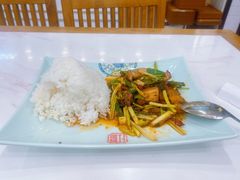 -苏沪老鸿兴城市饭堂(肇嘉浜路店)