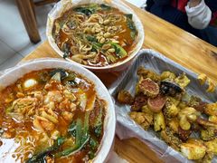 -二钢串叔麻辣烫(华龙大厦店)