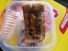 蛋黄莲蓉月饼-宫廷糕点铺