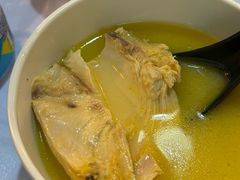 -鲜入围煮花胶鸡海鲜火锅