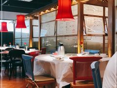 大堂-北院·果木烤鸭·25年东北菜(创意产业园店)