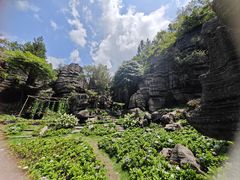 -梭布垭石林景区