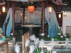 -荷塘秋月·本帮江浙菜(国权路店)