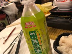 -鲜入围煮花胶鸡海鲜火锅