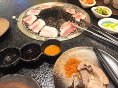 -喵小乙碳火烤肉(大坪协信星光天地店)