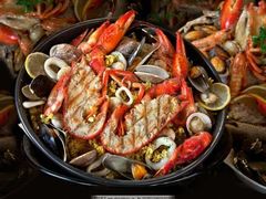-J Daeng Seafood