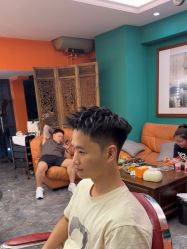 -鸿運 BARBER SHOP男士理发馆