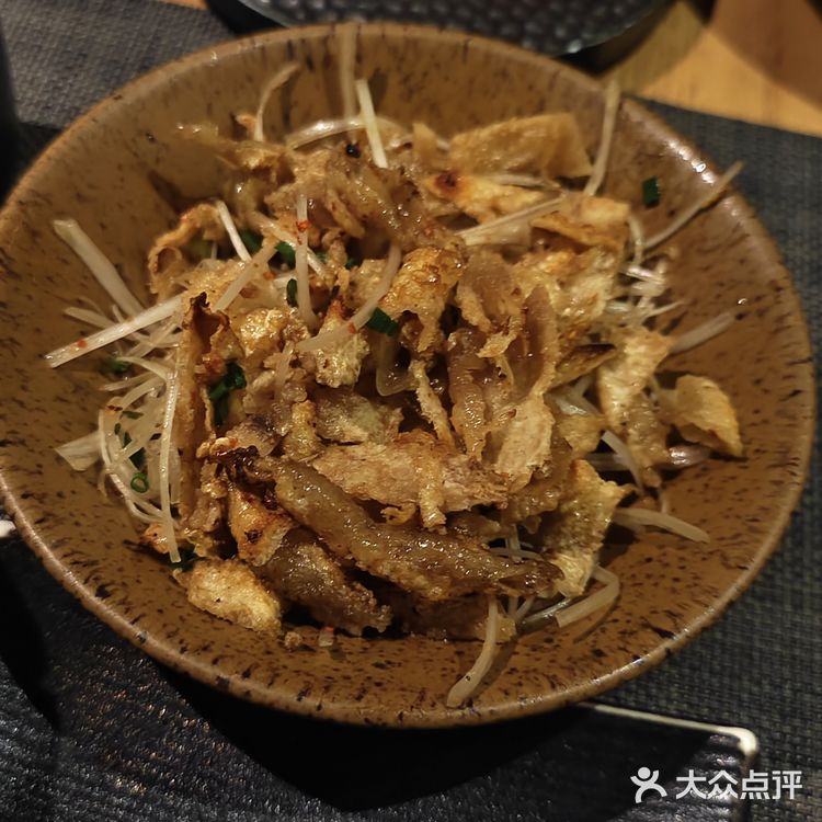 列车烧鸟,一座难求的深夜食堂大鸟烧鸟
