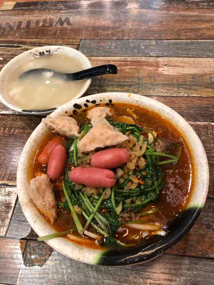 洪都丽丽水煮(红谷滩店)-"出地铁站几步路就到了,位置还挺好找的,肚.