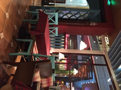 德芭与彩虹-芭莉与彩虹西餐厅(成都合生汇店)