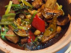 -八府香鸭·啫啫煲(华山路店)