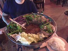 -Lanterns Vietnamese Restaurant