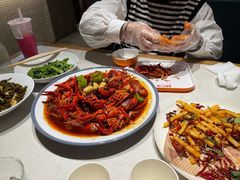 -杨氏青龙虾·吃蟹季(金盛路总店)