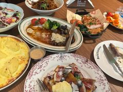冰淇淋水果双拼配法国吐司-芭莉与彩虹西餐厅(成都合生汇店)