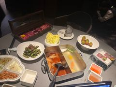 -左庭右院鲜牛肉火锅黑金店(陆家嘴中心店)