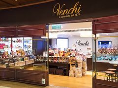 -VENCHI 闻绮(北京国贸商城店)
