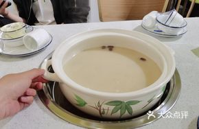 Small Portion Pig's Stomach and Pork Rib