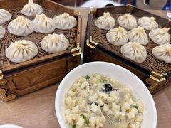 牛肉泡馍-西安贾三灌汤包·回坊小吃·清真炒菜(北院门总店)