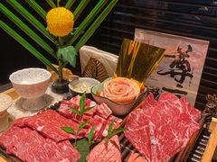 -铭牛烧肉·和牛海鲜自助(高新月牙湖店)