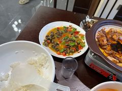 -阿峰饭店·本地土菜馆·农家土鸡煲·一品神仙鸡(报福店)
