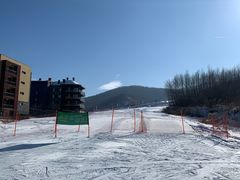 -中旅松花湖滑雪场