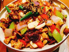 -老滇山寨•云南特色菜•地方菜•民族风情歌舞表演(金碧店)