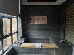 -张家港金凤凰度假村温泉