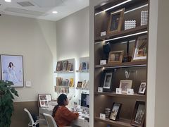 -HIMO海马体照相馆(上海华润CP静安店)