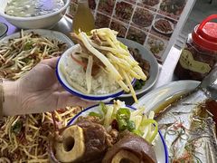 -丹水桥地锅鱼·翘嘴鲌·地方特色全鱼宴(丹江口大坝店)