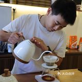 梅林新晋咖啡店 拾豆者：黑白配 浓缩牛奶配
