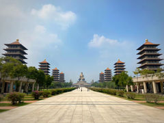 -龙虎塔