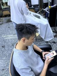 -藤野造型专业烫染接发