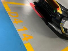 -金虹桥国际中心·停车场