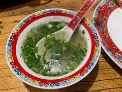 -毛辣果·贵州红酸汤牛肉火锅(西单店)